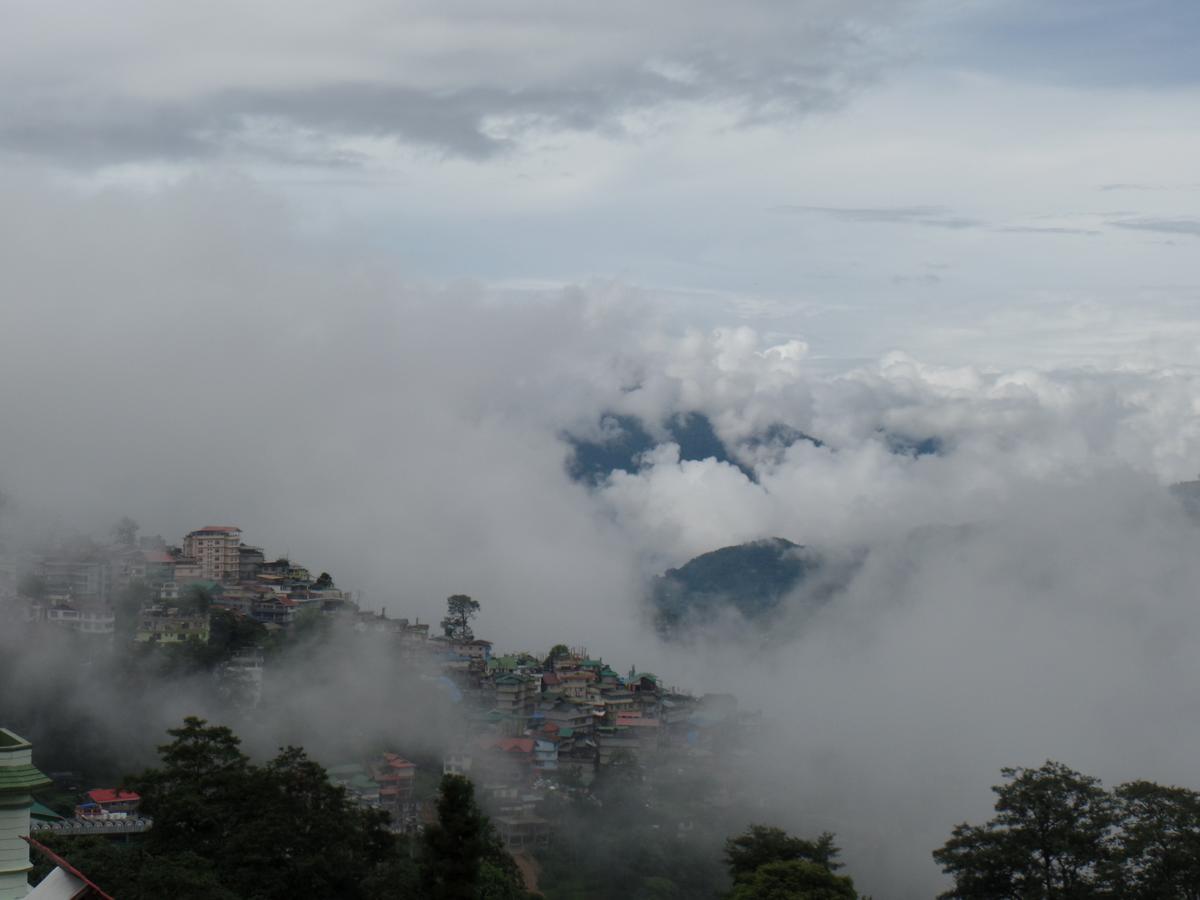The Lindsay Cheu Den Hotel Gangtok Kültér fotó